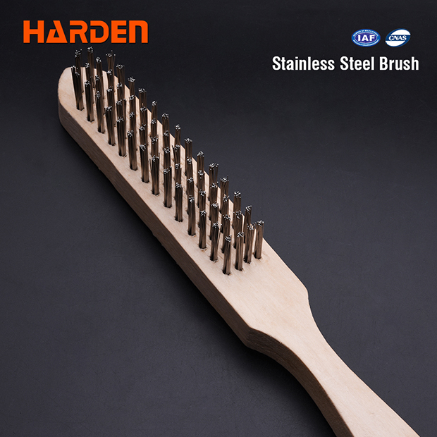 BROSSE METALIQUE ACIER 3LI